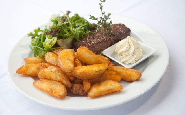 Kuhnle-Tours Hafendorf Müritz