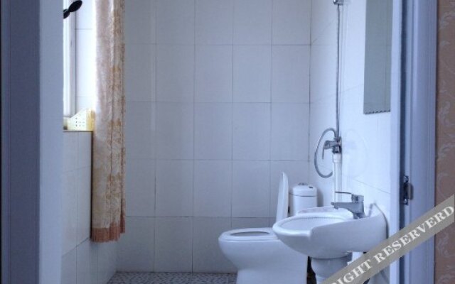 Bihai Hot Spring Holiday Hotel