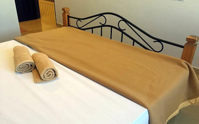 Lunas Homestay by Yolodge