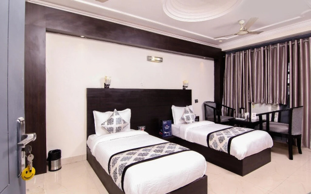 Serenity Stay 2 by OYO Rooms