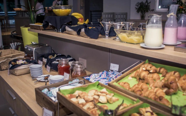 Maran Suites & Towers - Hotel & Spa