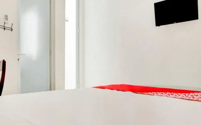 Hotel O Panakkukang Near Mall Panakkukang Formerly Golden White House