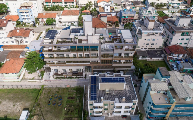 Apartamento com duas suítes no centro de Bombinhas