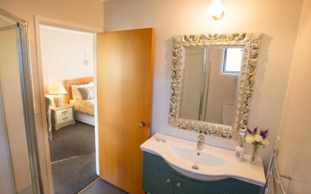 Rolling Hills Country Stay B&B