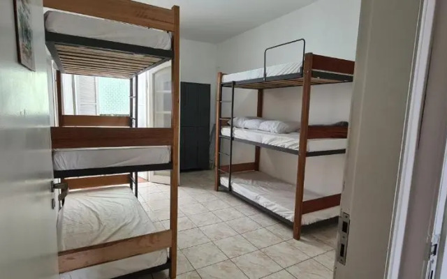 Hostel Praia 102