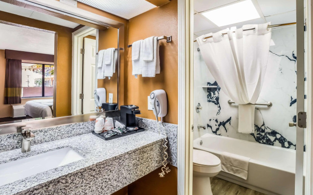 Quality Inn & Suites Corinth West