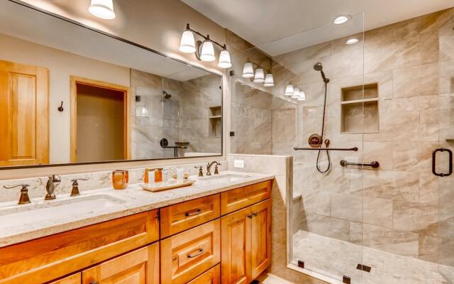 One Breck Place Imperial 25