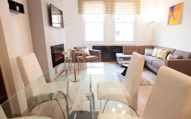 Impressive 2 Bedroom Luxury Flat in Chelsea
