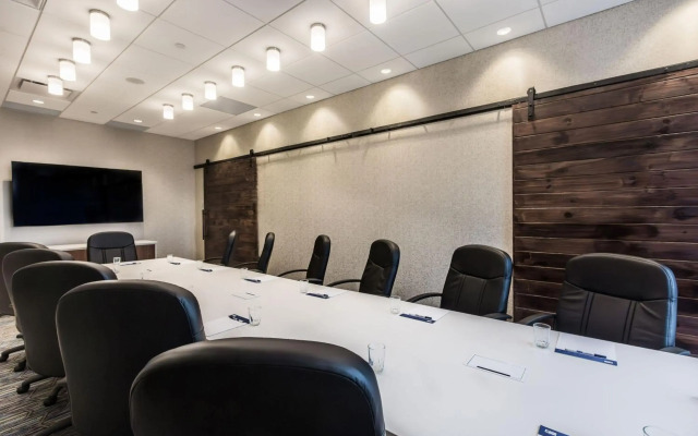 Holiday Inn Express & Suites Welland by IHG