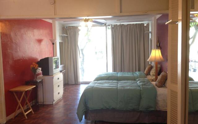 Hawaiian Ebbtide Condos