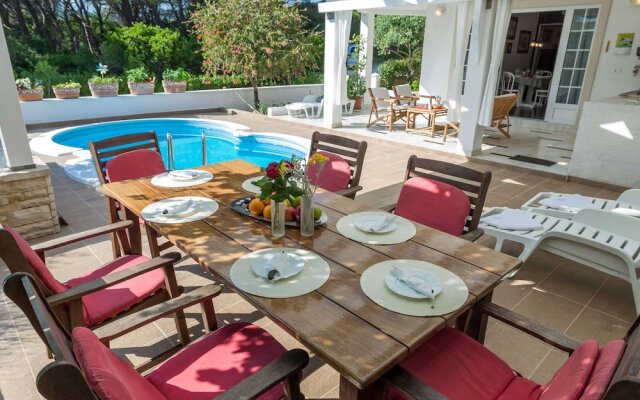 Holiday Home in Molat With Pool