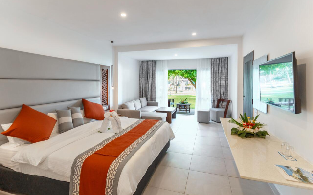 Southern Palms Beach Resort