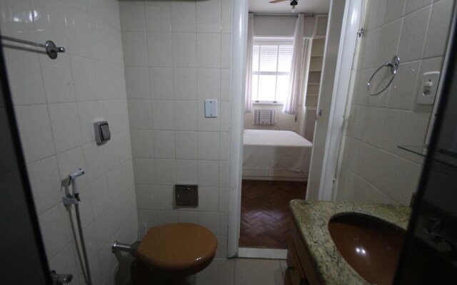 GoHouse Constante 702