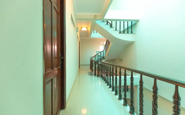OYO 732 Dylan Hotel