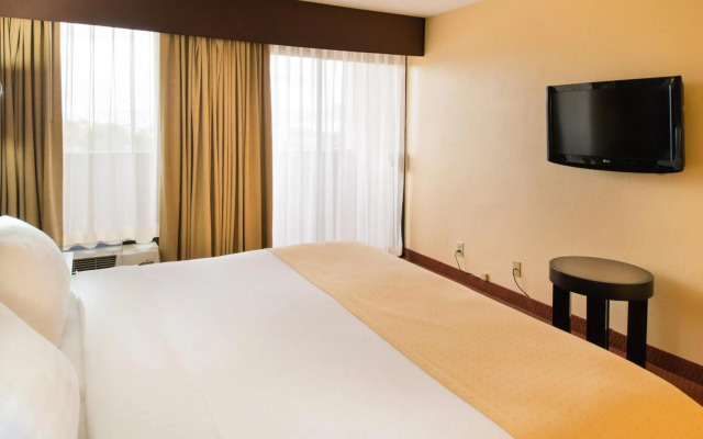 GreenTree Hotel Phoenix West
