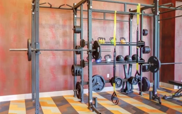 Cozy 2 Bedroom Apartment