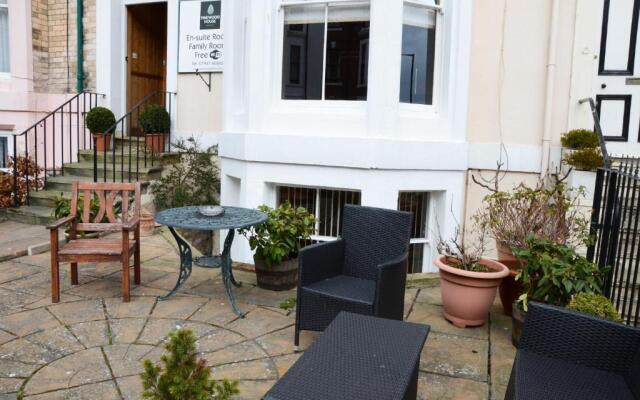 Pinewood Guest House