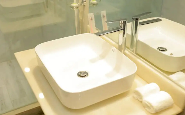 Meilin International Hotel