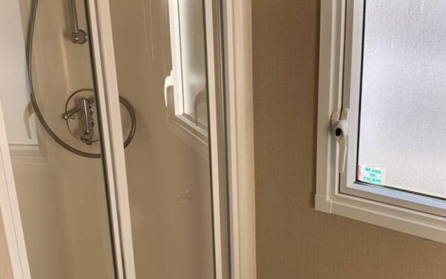 Immaculate 2-bed Caravan in Westward Ho!