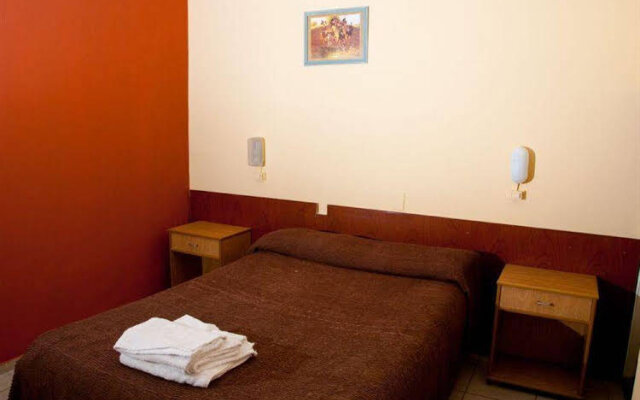 Backpackers Travel Hotel