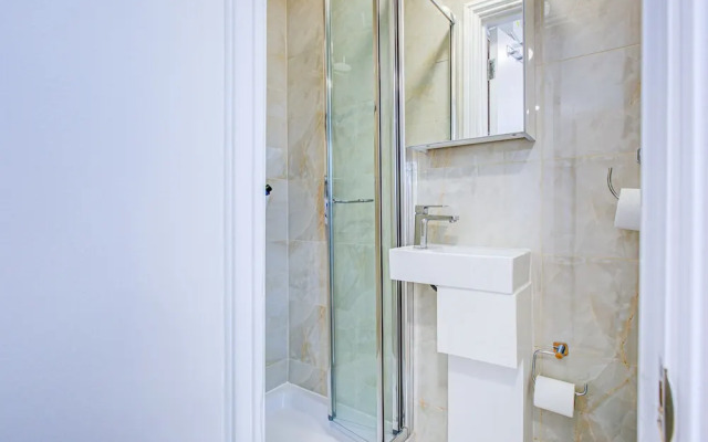 Carlton Residence Sleeps 6