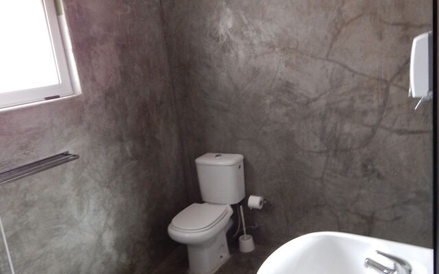 Jacaranda Guesthouse