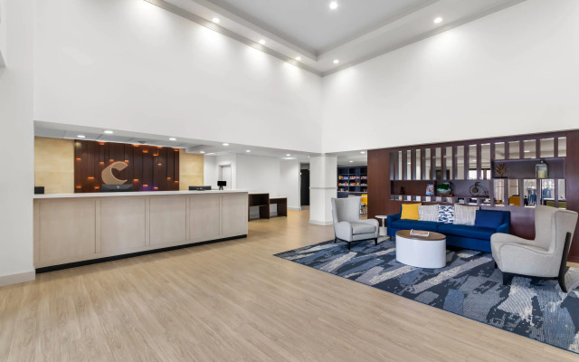 Comfort Suites Austin Airport