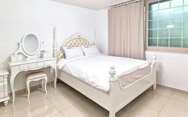 Taean Gomseom Paradise Pension