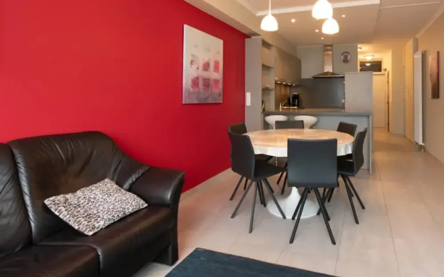 Apartment With Frontal sea View