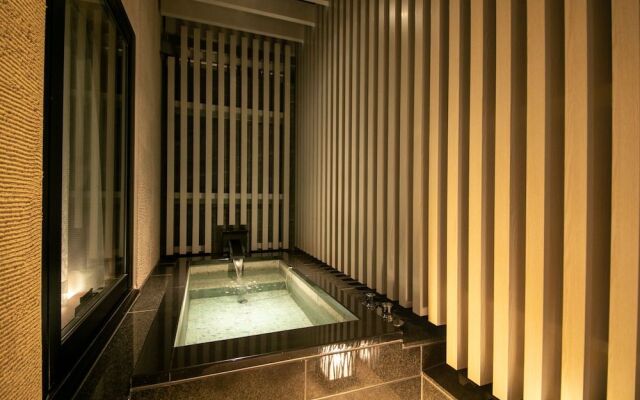 HOTEL KARUTA - Adults Only