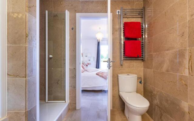 Disfruta amplio moderno y luminoso Golf Resort Torrequebrada