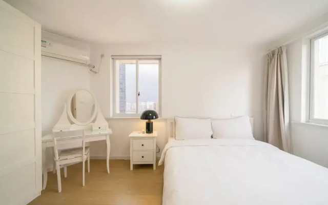 Tyms Xujiahui Premium 3BR 2BA APT