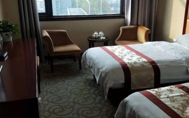 Runhua Junyue Hotel – Guest Rooms – Luoyang