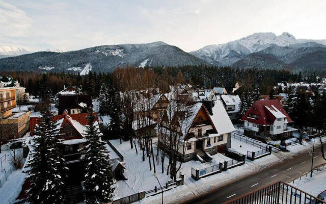 Hotel PRL RZEMIEŚLNIK