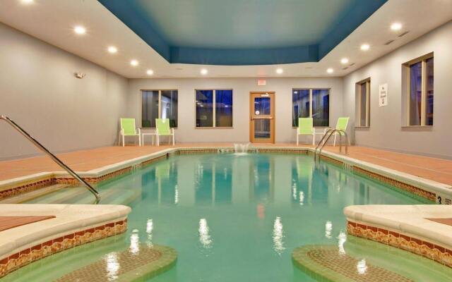 Holiday Inn Express Hotel & Suites Hamburg by IHG