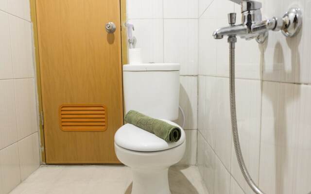 Azalea Suites Cikarang Studio Apartment with Bathtub