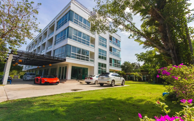 The Pano Hotel And Residence