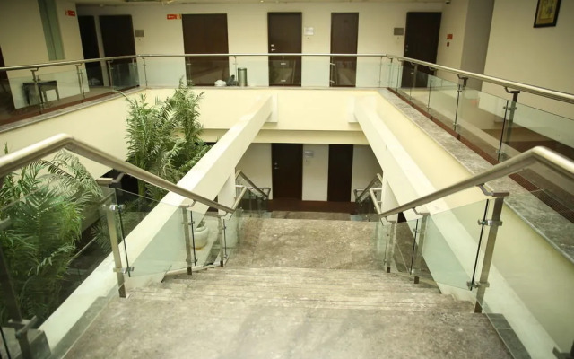 Kubeera Palace by OYO Rooms