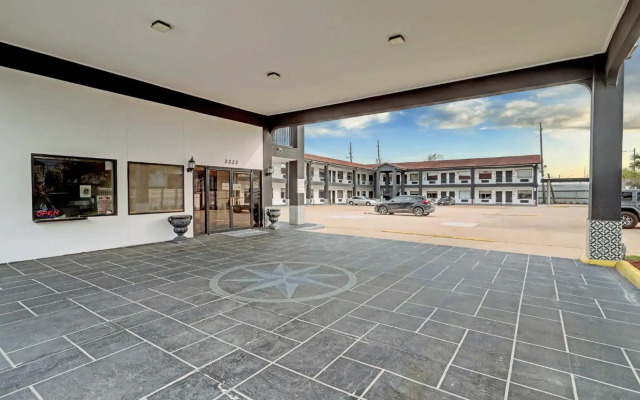 Grand Villa Inn Galleria