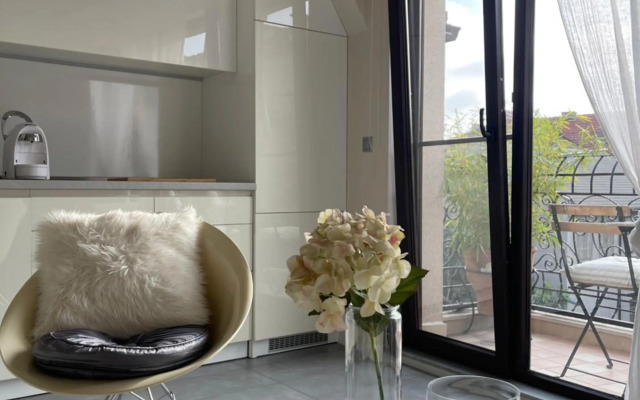 Luxury Central Apartment