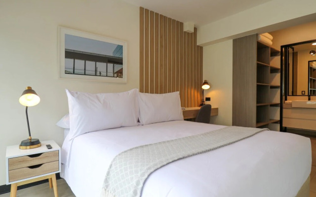 Zip Housing San Isidro
