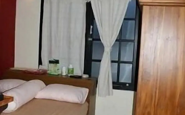 Lagura Residence Guest House