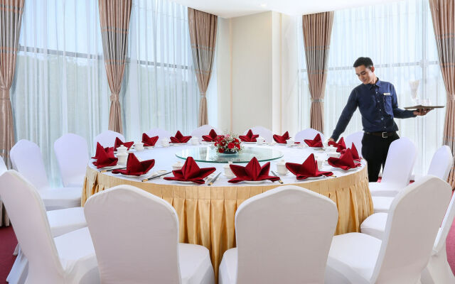 Jasmine Palace Hotel