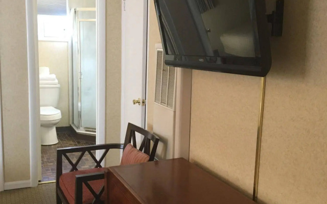 Pacific Heights Inn