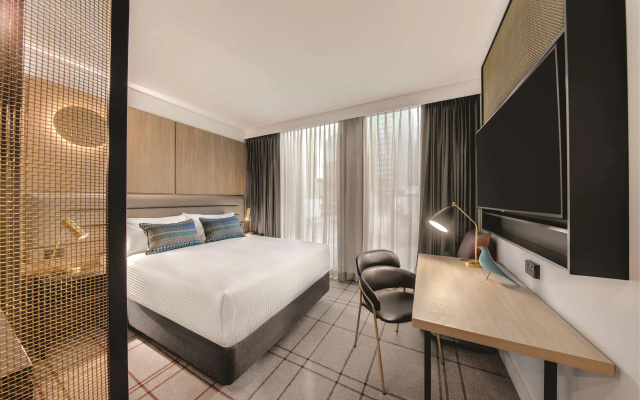 Vibe Hotel Sydney Darling Harbour – Guest Rooms – Sydney