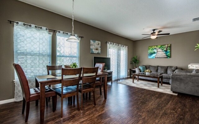 Amazing Townhome! - Lucaya Village - 8960SP