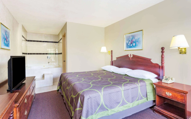 Super 8 By Wyndham Ashland/Richmond