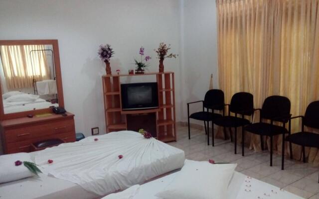 Centauria City Hotel