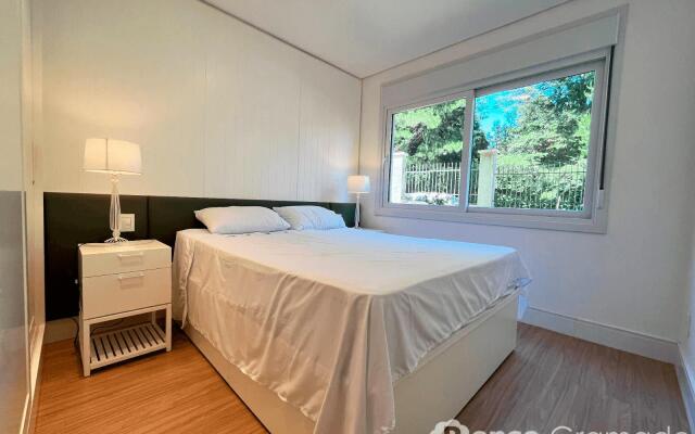 Apartamento c/ 2 suítes em Canela por Pense Gramado