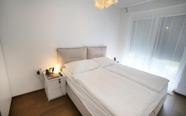 25h SPA-RESIDENZ Apartment LUXURY POOLs Garden private Beach